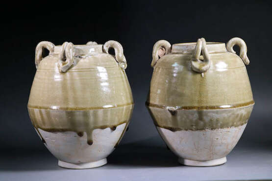 A PAIR OF JARS XIANGZHOU YAO NORTHERN QI DYNASTY - photo 1