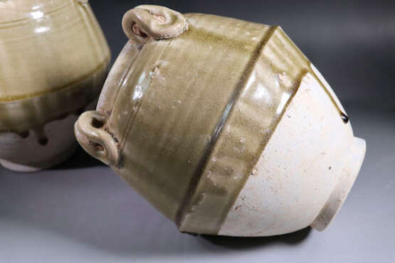 A PAIR OF JARS XIANGZHOU YAO NORTHERN QI DYNASTY - photo 2