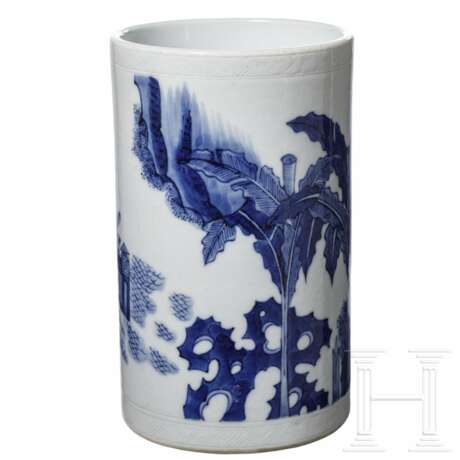 Weiß-blaue Vase mit Fo-Hund, China, um 1900 - 1920 - photo 3
