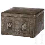 Silbertauschiertes eisernes Kästchen, China, 19. Jahrhundert - photo 1