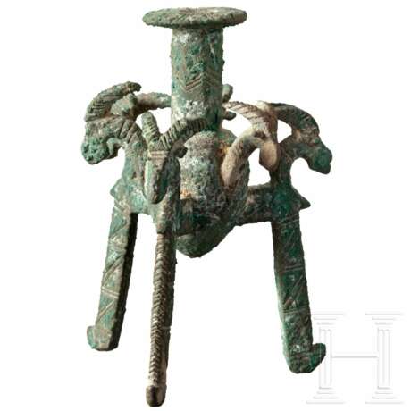 Kleine Vase mit sechs Widderköpfen, Luristan, 10. - 9. Jahrhundert vor Christus - фото 1