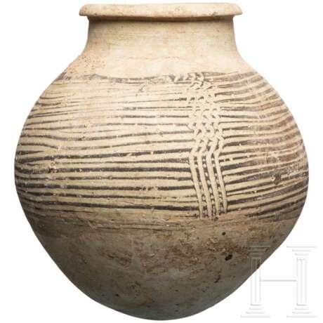 Ovoides Keramikgefäß mit Streifendekor, vorderasiatisch - Foto 2