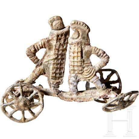 Votiv-Wagen mit zwei kämpfenden Gladiatoren, römisch, 1. - 2. Jahrhundert - photo 2