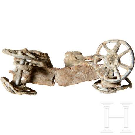 Votiv-Wagen mit zwei kämpfenden Gladiatoren, römisch, 1. - 2. Jahrhundert - Foto 4
