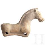 Terrakotta-Spielzeugpferd, römisch, 1.- 3. Jahrhundert - Foto 2