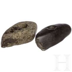 Zwei Steinäxte, Mitteleuropa, 3. - 2. Jahrtausend vor Christus