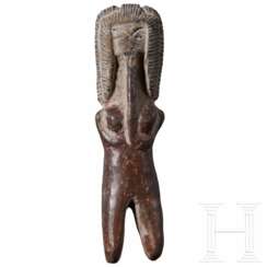 Kleinterrakotta in Form einer Flötenspielerin, Valdivia-Kultur, Ecuador, ca. 2500 – 2000 vor Christus