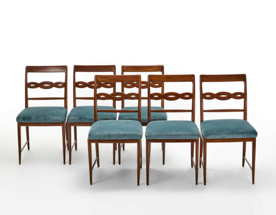 Paolo Buffa. Six chairs with back in carved wood - photo 1