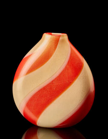 Archimede Seguso. Flattened body vase with narrow mouth of the series "a fasce" - Foto 3