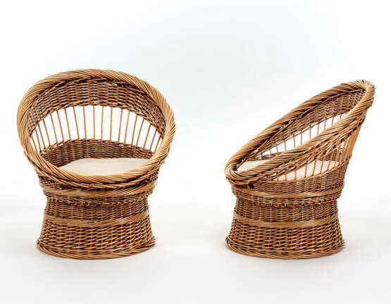 Pair of wicker armchairs, cushions in straw braid covered in beige fabric - Foto 1