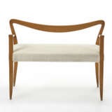 Bench in solid light wood with padded seat covered in wool - фото 1