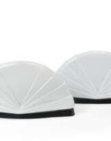 Pair of fan-shaped table lamps
