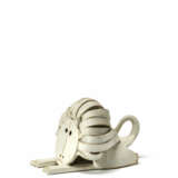 Bruno Gambone. LeoneSculpture depicting a sad crouching lion - photo 1