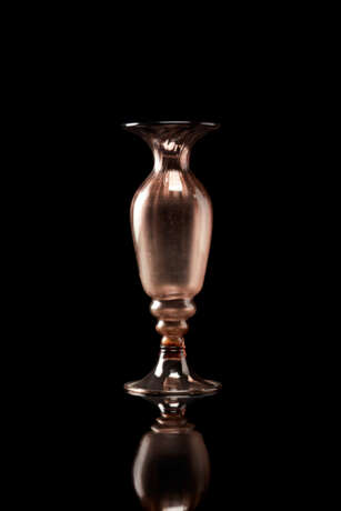 Manifattura di Murano. Baluster vase with body with twisted ribs towards the top, hot applied base - Foto 2