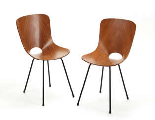 Pair of chairs 