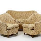 Gio Ponti. Pair of armchairs with two-seater sofa with truncated cone feet - фото 1