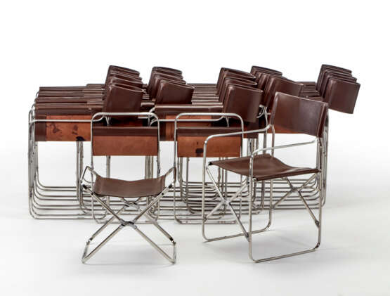 Gae Aulenti. Lot consisting of twenty-one folding chairs and three stools of the series "April" - photo 1
