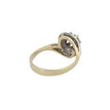 Ring mit zentralem Brillant von ca. 0,75 ct, - Foto 3