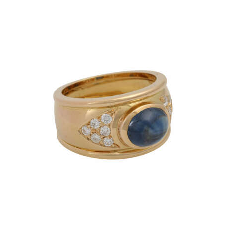 Ring mit ovalem Saphir im Cabochonschliff ca. 2,5 ct, - фото 1