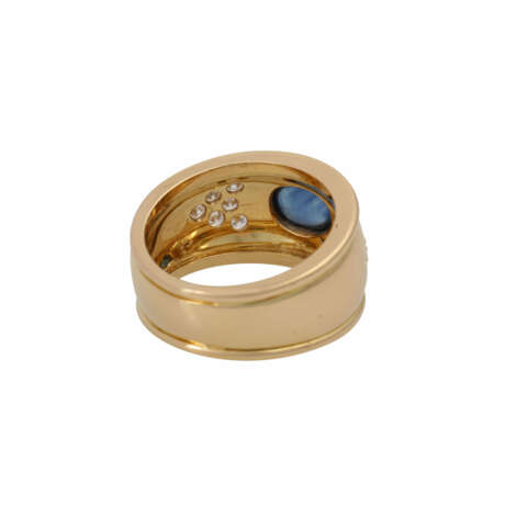 Ring mit ovalem Saphir im Cabochonschliff ca. 2,5 ct, - photo 3