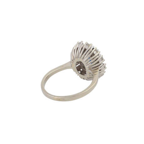 Ring mit oval facettiertem Saphir, ca. 1,6 ct, - photo 3