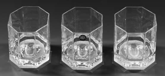 Drei Versace-Whiskeygläser aus der Serie "Medusa Lumiere" - фото 1