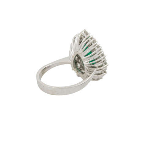 Ring mit Smaragdtropfen, ca. 3,8 ct (punziert), - photo 3