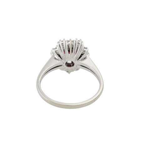 Ring mit Rubin, oval facettiert, ca. 1,15 ct (punziert) - фото 4