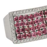 Ring mit rosafarbenen Turmalinen zusammen ca. 2,8 ct und Brillanten zusammen ca. 0,45 ct, - photo 5