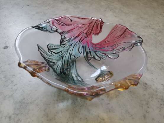 antike “Fruit bowl ca 1920 Emille Galle?”, Émile Gallé (1846 - 1904), Colored glass, Art Nouveau (1880-1910), Decorative composition, France, 1910 - photo 3