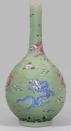 Große Flaschenvase mit Drachendekor - Foto 1