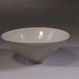 A GREEN-GLAZED CUP YAOZHOU YAO SONG DYNASTY (960-1279) - photo 1