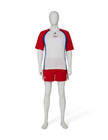 ROGER FEDERER'S SWISS TEAM TRAINING OUTFIT - фото 1