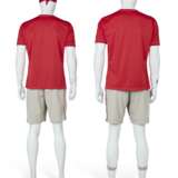 ROGER FEDERER'S CHAMPION OUTFITS - фото 3