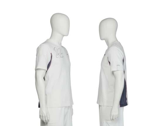 ROGER FEDERER'S TOURNAMENT SHIRTS - photo 2