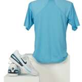 ROGER FEDERER'S TOURNAMENT SHIRT AND SNEAKERS - photo 2