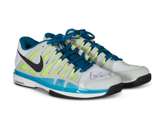 ROGER FEDERER'S TOURNAMENT OUTFIT AND SNEAKERS - Foto 5