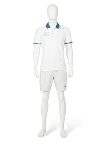 ROGER FEDERER'S TOURNAMENT OUTFIT AND JACKET - фото 4