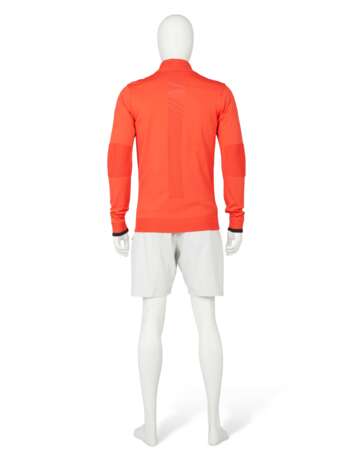 ROGER FEDERER'S TOURNAMENT OUTFIT AND JACKET - фото 7