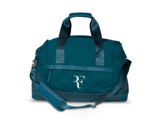 ROGER FEDERER'S CHAMPION BAG - фото 1