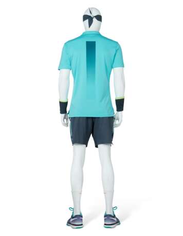 ROGER FEDERER'S TOURNAMENT OUTFIT - photo 3