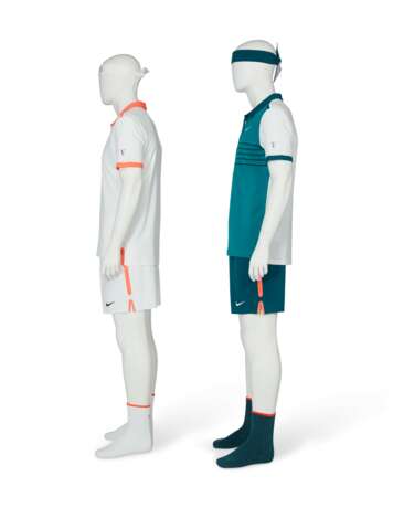 ROGER FEDERER'S DAY AND NIGHT MATCH OUTFITS - Foto 2