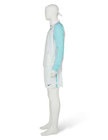 ROGER FEDERER'S TOURNAMENT OUTFIT - photo 5