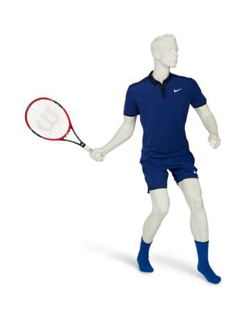 ROGER FEDERER'S TOURNAMENT OUTFIT AND RACKET - Foto 2