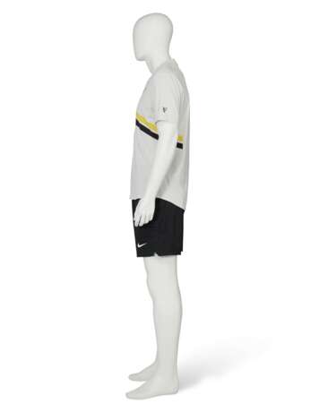 ROGER FEDERER'S TOURNAMENT OUTFIT - фото 2