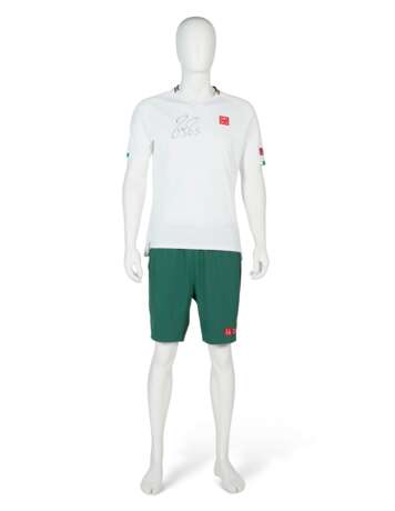 ROGER FEDERER'S MATCH OUTFIT - photo 1