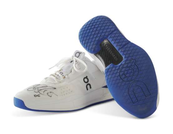 ROGER FEDERER'S TOURNAMENT SNEAKERS - photo 5