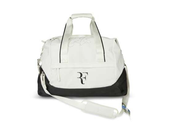 ROGER FEDERER'S TOURNAMENT BAG - photo 1