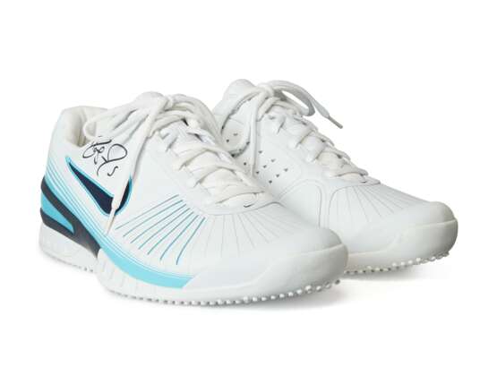 ROGER FEDERER'S TOURNAMENT SNEAKERS - фото 1