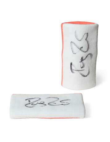 ROGER FEDERER'S TOURNAMENT WRISTBANDS - photo 2